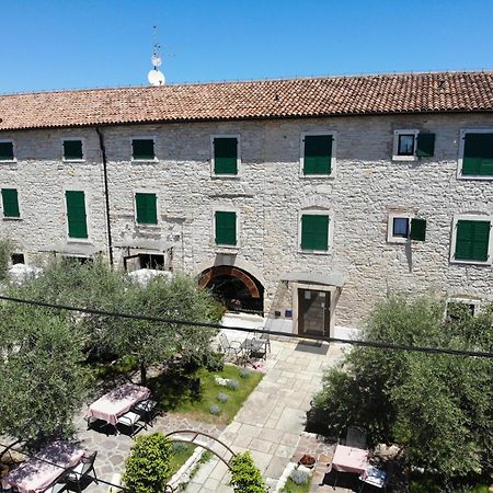 Casa Romantica La Parenzana Buje Extérieur photo