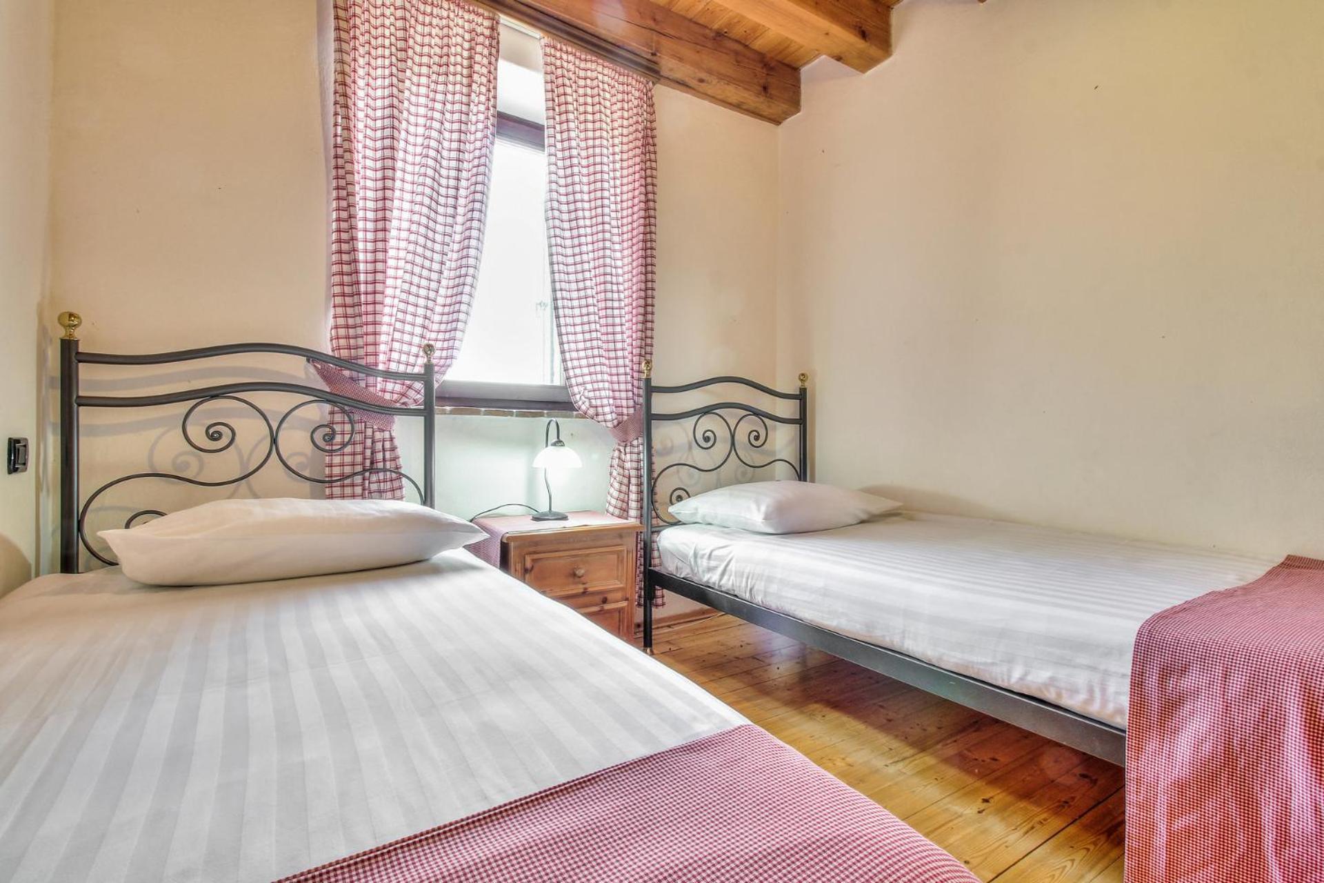 Casa Romantica La Parenzana Buje Extérieur photo