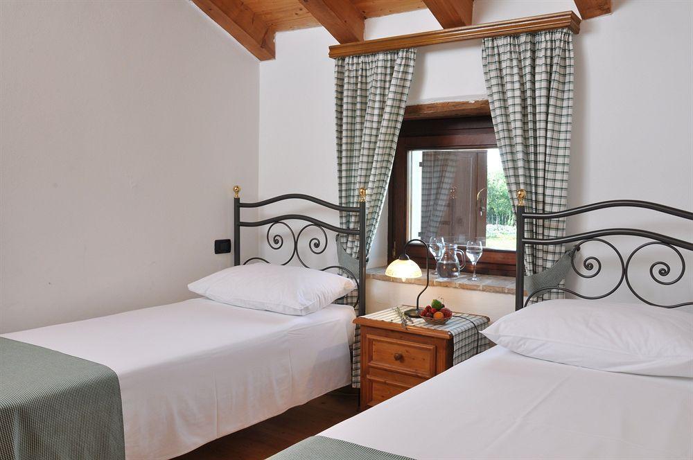 Casa Romantica La Parenzana Buje Extérieur photo