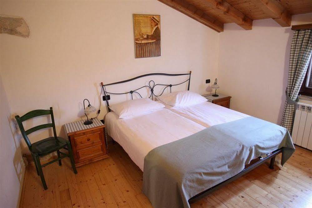Casa Romantica La Parenzana Buje Extérieur photo