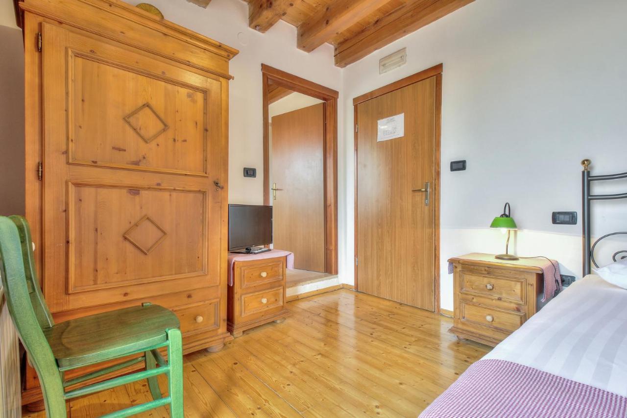 Casa Romantica La Parenzana Buje Extérieur photo